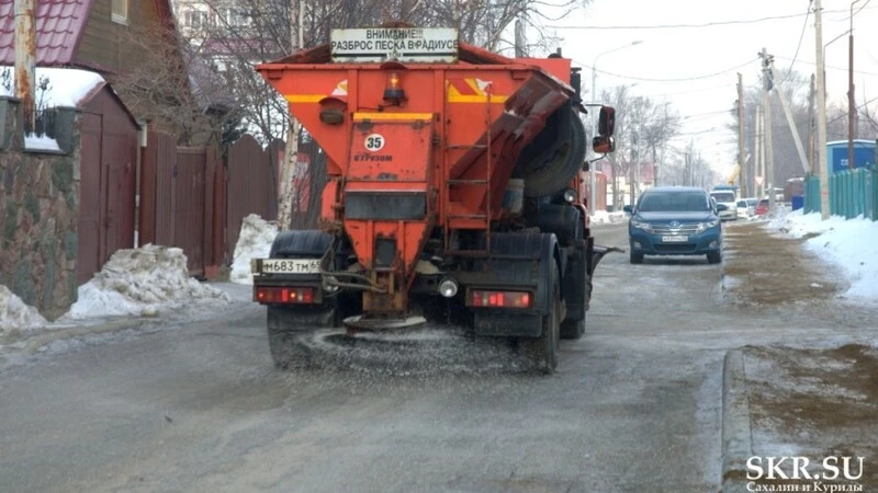 Мэрия Южно-Сахалинска принимает жалобы на гололедицу по телефону