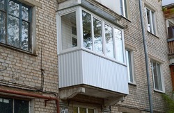 Сотрудницу «управляйки» в Корсакове осудят за рухнувший балкон с людьми
