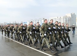 Расписание репетиций парада Победы в Южно-Сахалинске сообщили военные