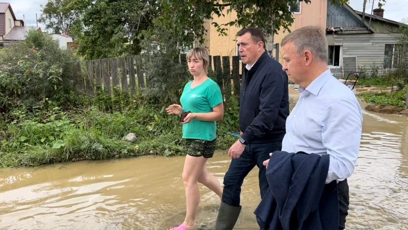 Валерий Лимаренко встретился с пострадавшими от циклона жителями Владимировки