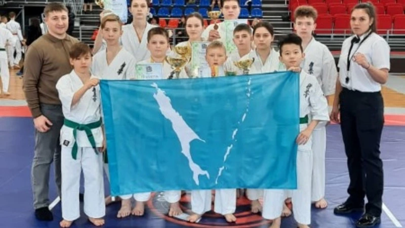 Сахалинские бойцы получили семь наград на дальневосточных соревнованиях по киокушин