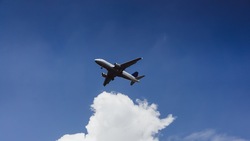 Летевший в Северо-Курильск вертолет опасно сблизился с самолетом Airbus A320