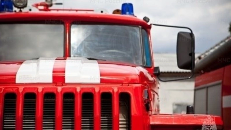 Вышка связи горела в Охинском районе в ночь на 24 сентября