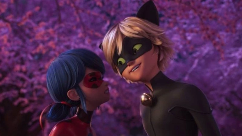 Афиша кино на выходные в Южно-Сахалинске: Леди Баг и обман ради приставки