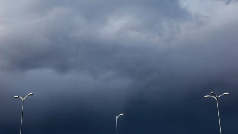 Синоптики прогнозируют дождь и сильный ветер в Сахалинской области 25 мая  