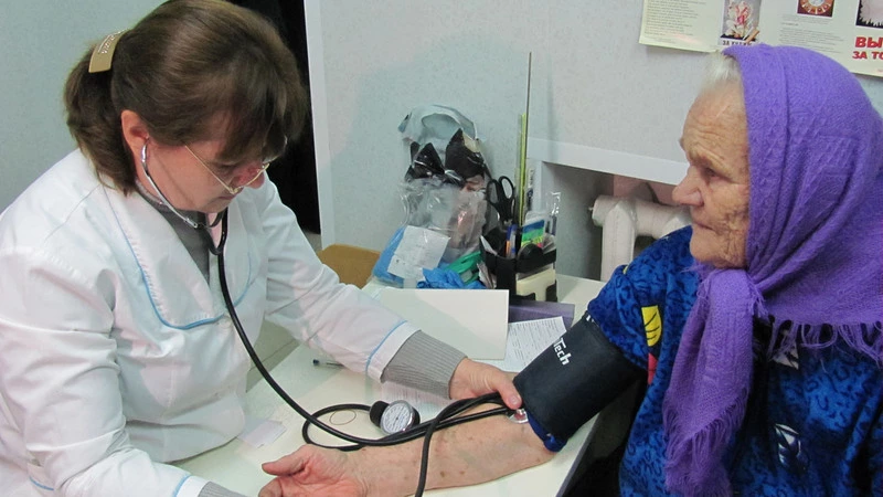 Врачи, мусор и холодные источники: главные проблемы, которые волнуют ногликцев