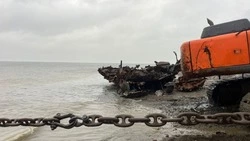 Пятый затонувший корабль вытянули на сушу из акватории Корсаковского района 