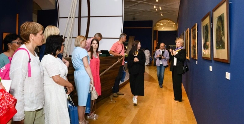 Коллекции сахалинских областных музеев представили на Красной площади в Москве