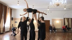 Жители Сахалина увидят премьеру необычного спектакля по поэме Цветаевой 12 апреля