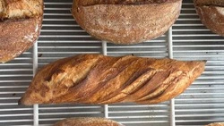 Французские багеты в домашних условиях: пошаговый рецепт от сахалинского шефа