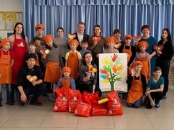 Воспитанники Троицкого детского дома побывали на мастер-классе по приготовлению пиццы