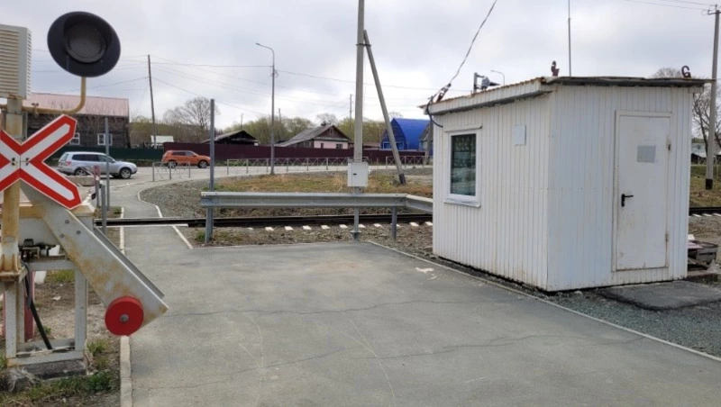 Железнодорожный переезд в Долинске выставили на торги за 2,8 млн рублей