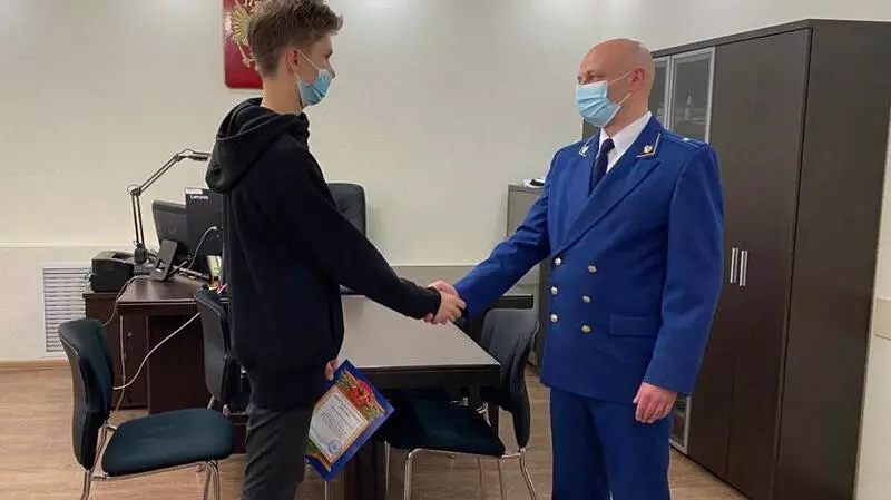 Сахалинский школьник поймал коммунальщиков на нарушениях и попал к прокурору