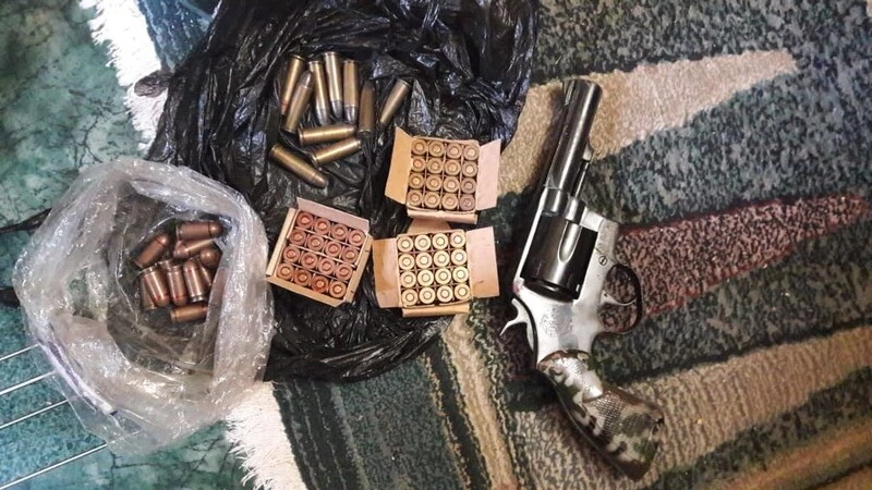 Сахалинца накажут за хранение раритетного «Смита-Вессона»