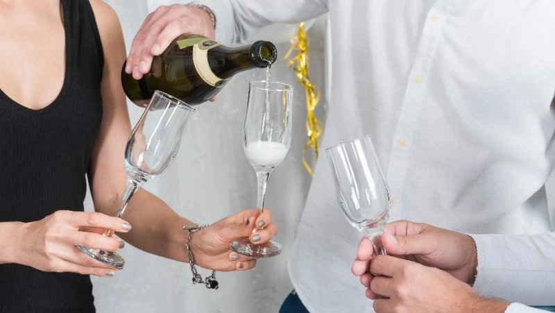 Жителя Сахалина отправят в колонию за избиение бутылкой на корпоративе