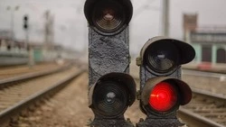 Транспортная прокуратура начала проверку после сбоя в работе ж/д переезда на Сахалине