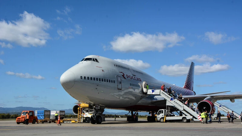 Аэропорт Южно-Сахалинска начал принимать двухпалубный Боинг-747