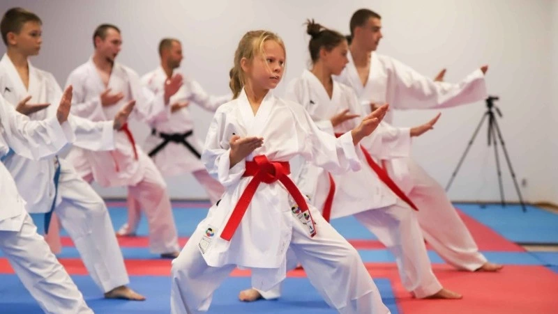 Дети из донецкого Шахтерска приехали заниматься спортом на Сахалин