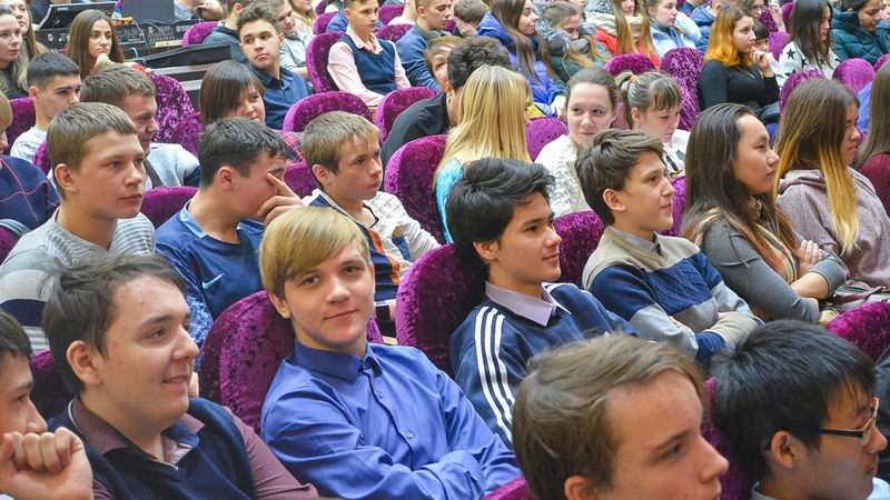 Углегорские школьники ударили по наркотикам фотокроссом