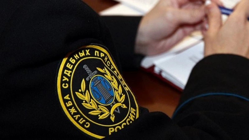 Сахалинец не смог скрыться от правосудия и сбил пристава