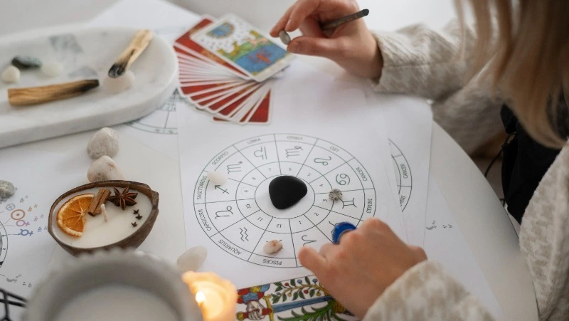 Финансовый гороскоп на ноябрь 2025 года для всех знаков зодиака