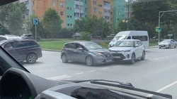 Два «японца» не поделили улицу Пуркаева в Южно-Сахалинске