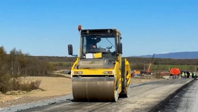 Большегрузный транспорт вскоре уйдет из центра Южно-Сахалинска - Центр внимания 01.11.25