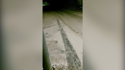 «Выливают на дорогу»: на севере Сахалина жители утонули в грязной жиже