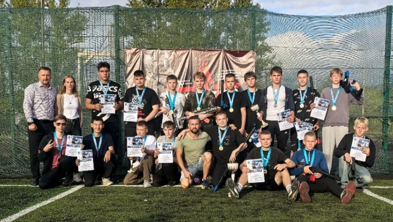 Турнир по лазертагу провели в Александровске-Сахалинском в рамках марафона «Единой России»