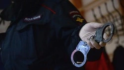 Сахалинец украл спортивные вещи из примерочной торгового центра