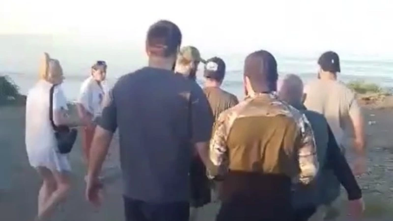 Полицейские нашли участников массовой драки на берегу реки в Макарове 