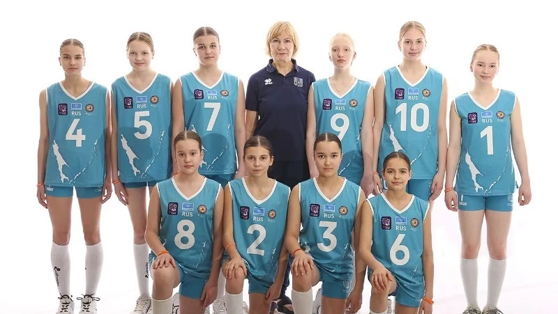 Сахалинский «Изумруд» разгромил соперниц из Узбекистана на старте «Кубка Дружбы U14» в Новосибирске