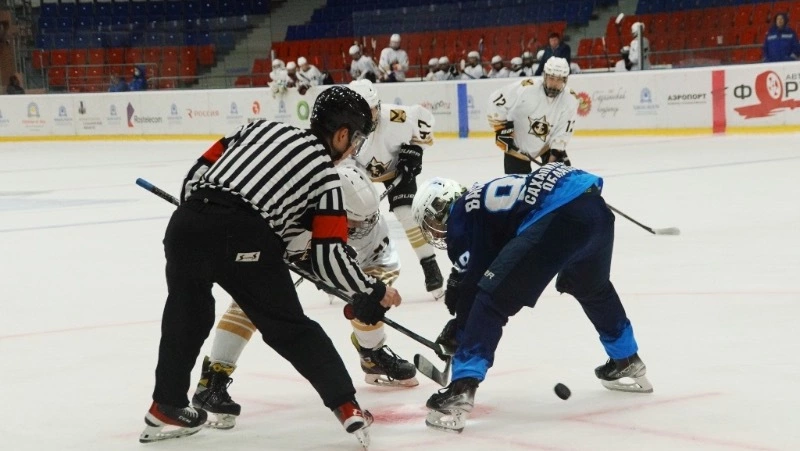 «Кристалл» и «Адмирал» сыграли в Южно-Сахалинске на первенстве ДФО по хоккею