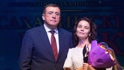 Губернатор Валерий Лимаренко вручил награды победителям конкурса «Сахалинский маяк»