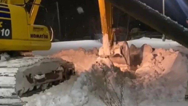 Губернатор Сахалинской области выехал на место аварии на газопроводе в Троицком