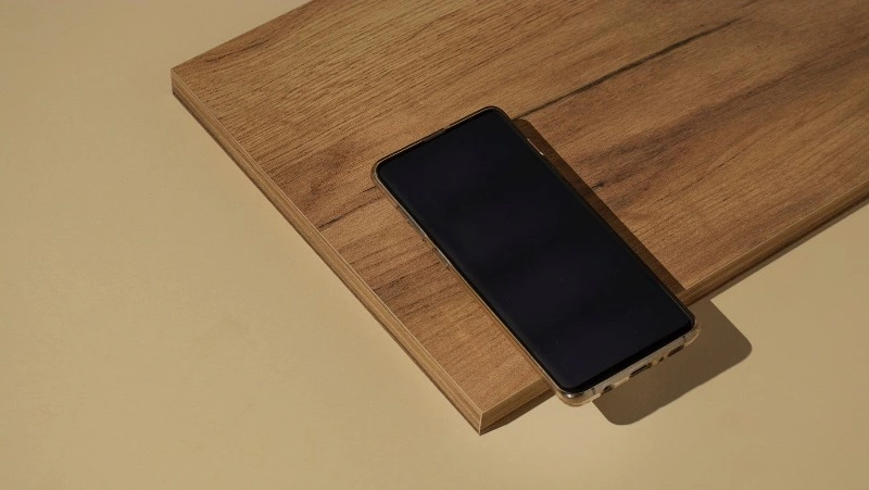 Школьница из Москвы едва не покончила с собой из-за угроз интернет-мошенников