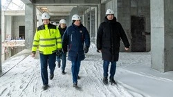 Валерий Лимаренко проверил темпы строительства кампуса «СахалинТех» 