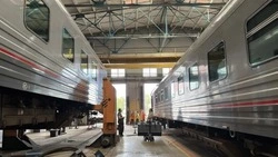 Больше десятка вагонов поездов дальнего следования перевели на жидкое топливо на Сахалине