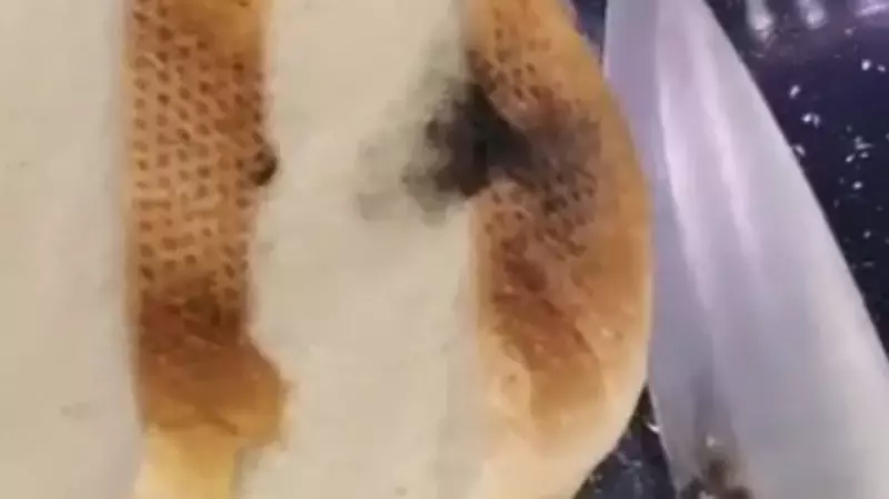 Сахалинка рассказала о взрыве батона прямо на кухне