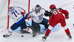 «Сахалинские акулы» проиграли первый матч в новом хоккейном сезоне