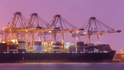 Суда из иностранных портов смогут заходить в порты РФ с разрешения ФСБ