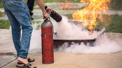В МЧС назвали правила выбора огнетушителя в Сахалинской области