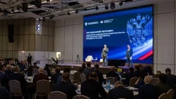 Юрий Трутнев: мы все должны делать Россию сильной и процветающей