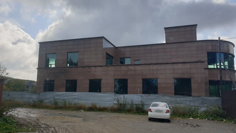 Мэрия Южно-Сахалинска просит застройщиков не тянуть с новыми объектами на арендованной земле