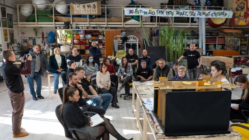 Три новых спектакля представит труппа сахалинского Чехов-центра 