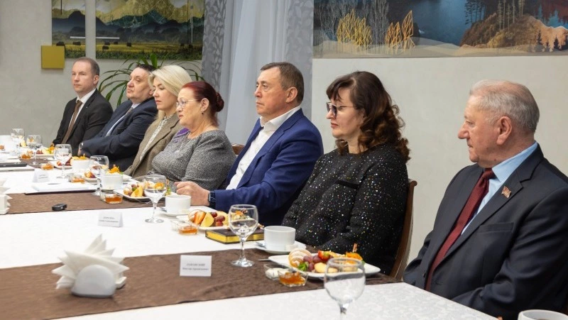 Губернатор Валерий Лимаренко провел встречу с профсоюзами