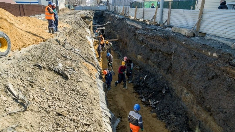 Проблему подтоплений перекрестка в Южно-Сахалинске решат с помощью ливневого коллектора