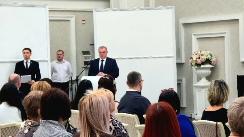 В Южно-Сахалинске наградили женщин за вклад в поддержку семей участников СВО