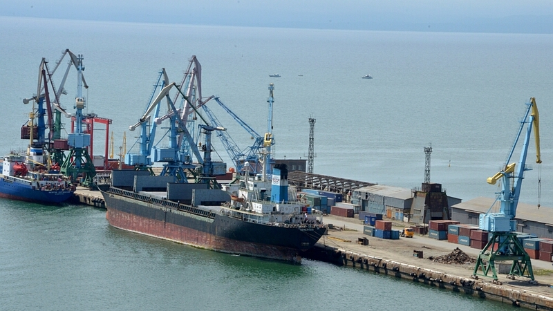 Экипаж траулера «Дальний Восток» доставлен на Сахалин