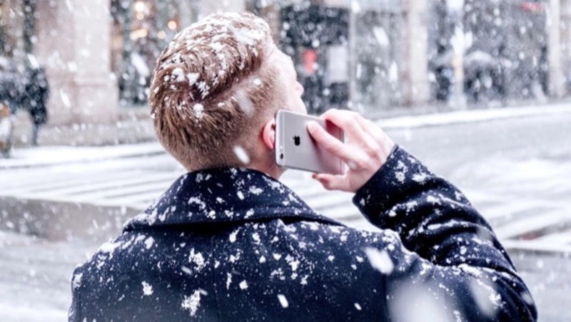 Мужчина потерял 20 тысяч рублей во время секса по телефону на Сахалине